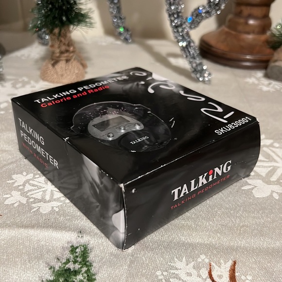 Talking pedometer calorie and radio Sku830001 - Picture 3 of 6